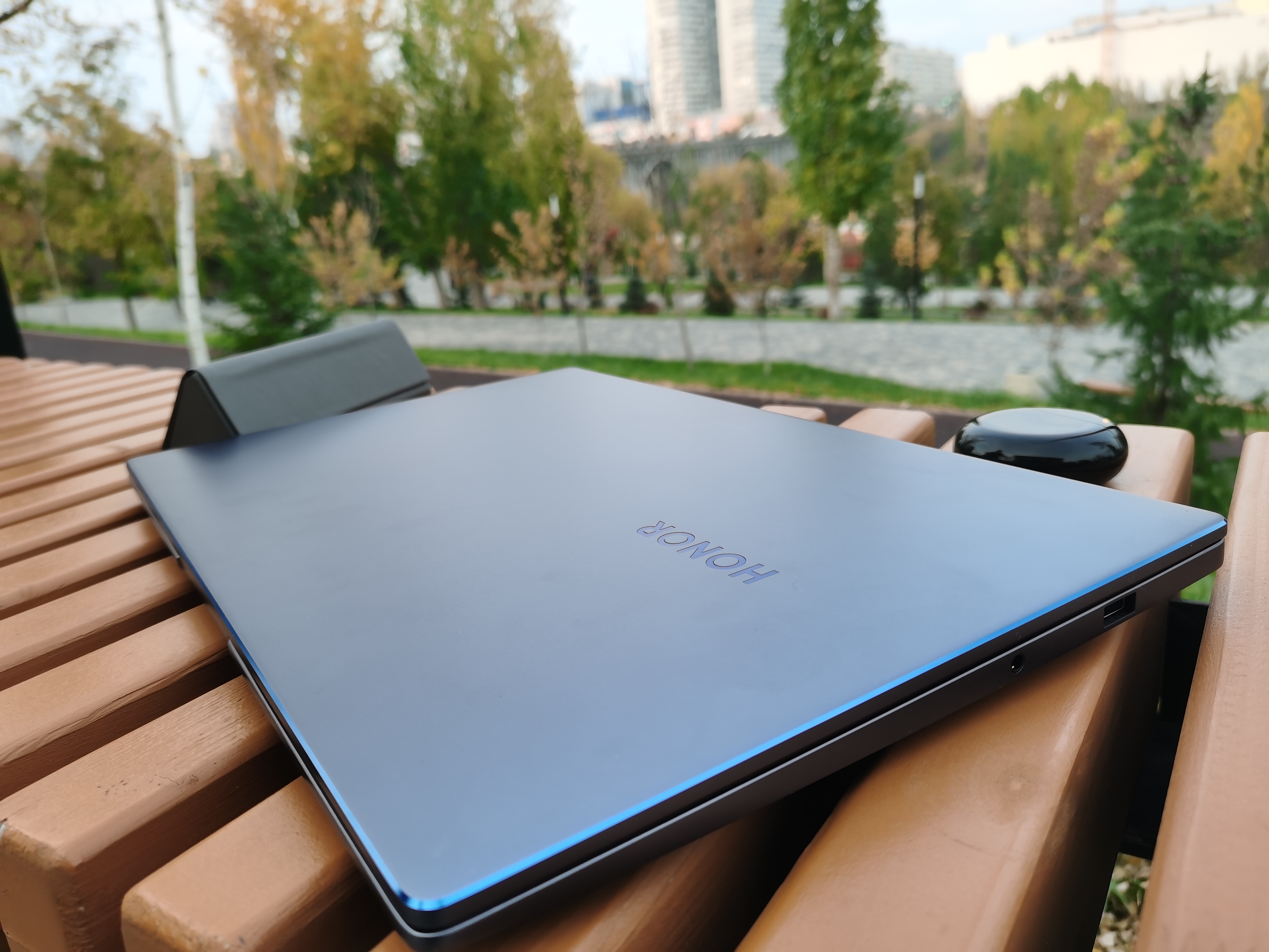 Amd 5500u отзывы. Honor MAGICBOOK x13. Honor MAGICBOOK x15 разбор.