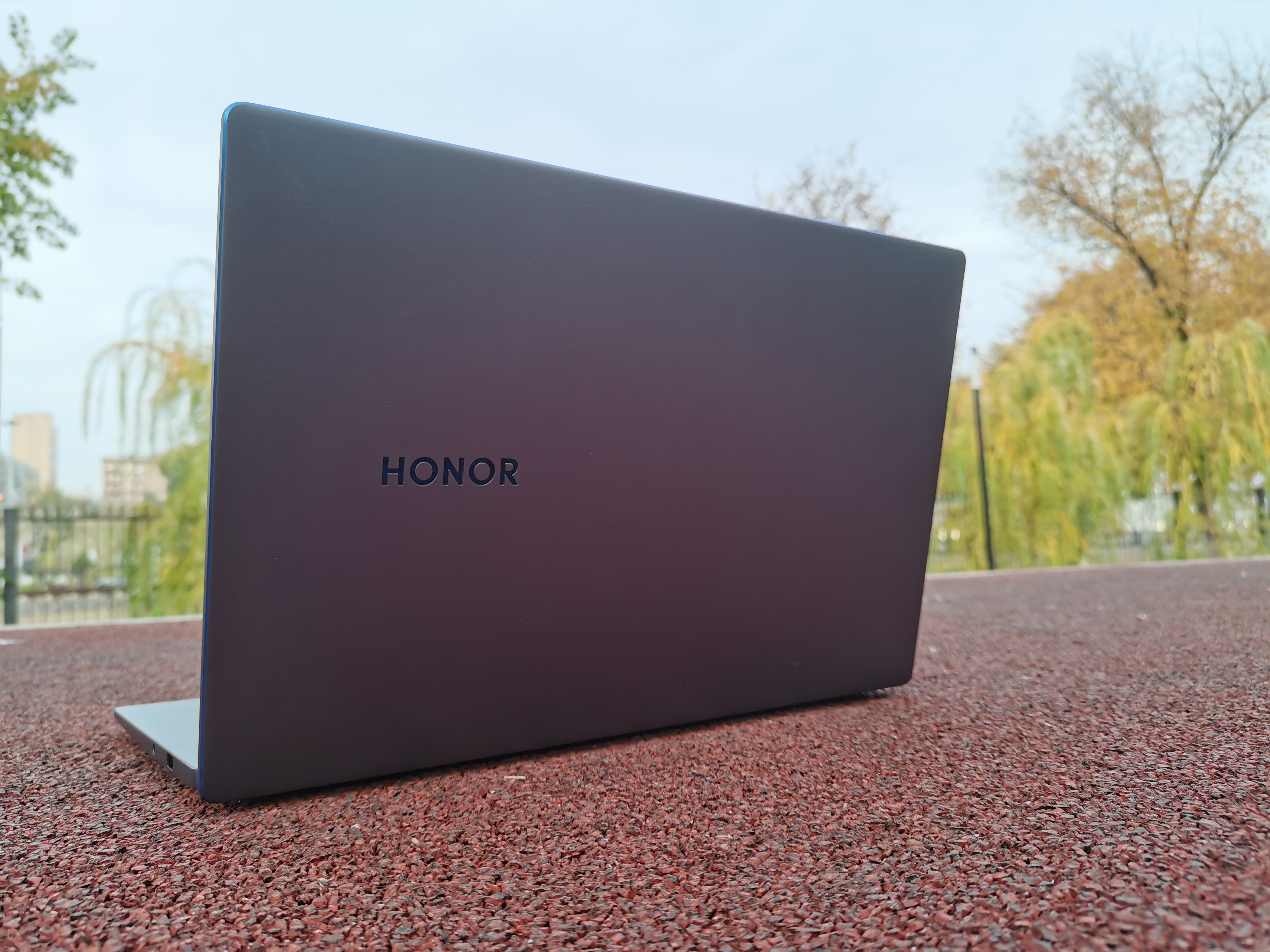 Honor magicbook 15 windows 10. Honor MAGICBOOK 15 AMD. Honor MAGICBOOK 15 AMD 5500u.